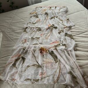 White house black market~ sleeveless floral flowy dress